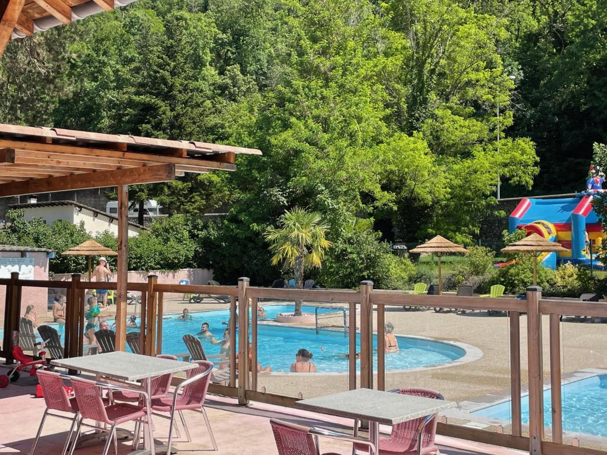 Camping Avec Piscine Et Riviere A Tournon Sur Rhone Ardeche ภายนอก รูปภาพ
